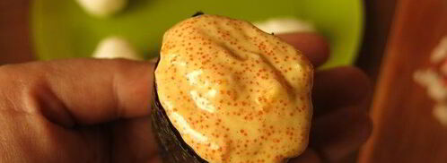 суши, запеченные со спайси соусом с крабовыми палочками. Шаг 10