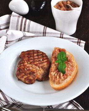 Свинина-гриль и баклажанная икра по-одесски