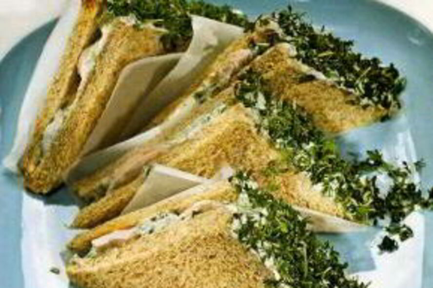 Рецепт куриного сэндвича с кресс-салатом