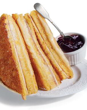 Сэндвичи с индейкой и грюйером