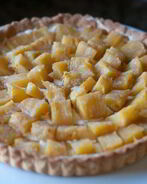 Тарталетки с ананасом и сыром