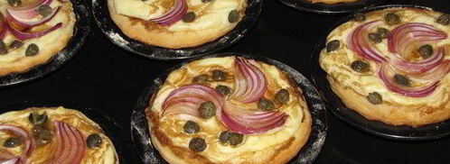 тарталетки с красным луком и сырным соусом. Шаг 12