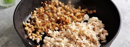 тарталетки с курицей, грибами и сыром. Шаг 7