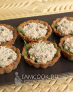 Тарталетки с печенью трески
