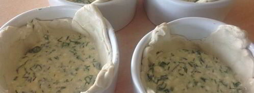 маленькие тарты с лососем и цукини розами. Шаг 4