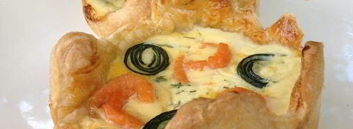 маленькие тарты с лососем и цукини розами. Шаг 8