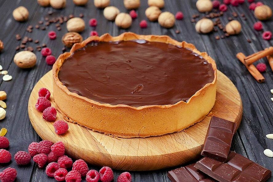 Рецепт шоколадна-малинового тарт