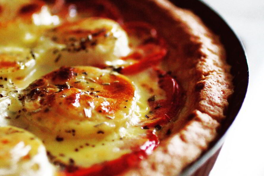 Рецепт тарта с томатами и луком