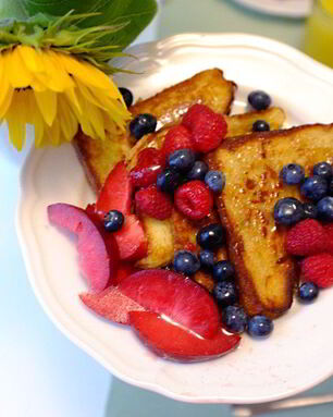 Французские тосты с ягодами