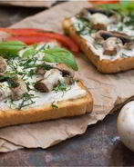 Хрустящие тосты с грибами