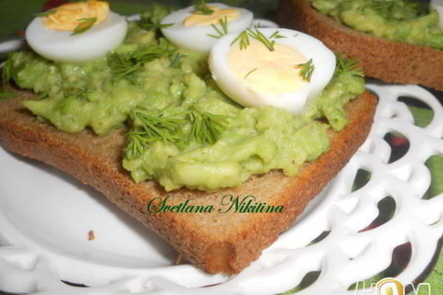 Рецепт ржаных тостов с авокадо