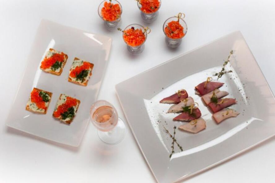 Рецепт тостов с икрой и сливочным сыром