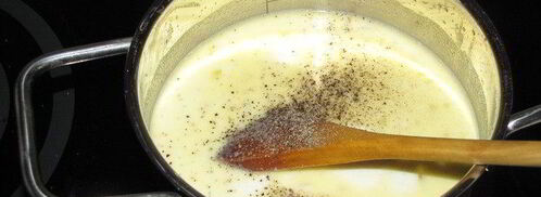 тосты с сырным соусом и помидорами черри. Шаг 3