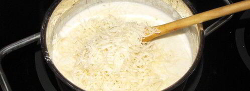 тосты с сырным соусом и помидорами черри. Шаг 4