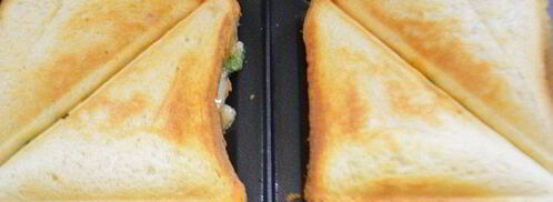 тосты с сыром и крабовыми палочками. Шаг 4