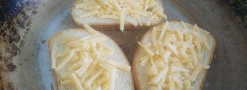 тосты с сыром на сковороде. Шаг 5