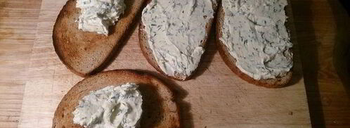 закусочные тосты с сельдью и печеной свеклой. Шаг 7