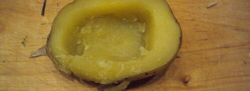 фаршированный картофель с глазуньей. Шаг 5