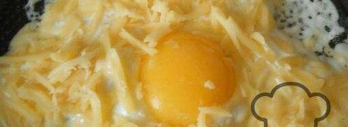 классическая яичница на завтрак. Шаг 7