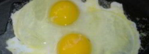 яичница с шампиньонами и помидорами. Шаг 4