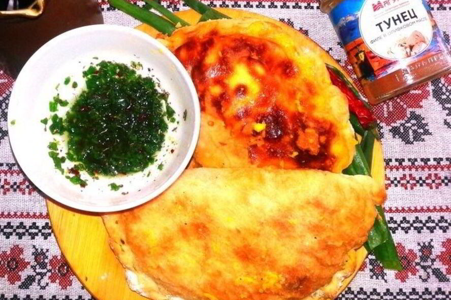 Рецепт эмпанадаса с тунцом и маринованным желтком