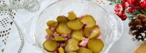 двухцветное заливное с ветчиной и маринованными огурцами. Шаг 8