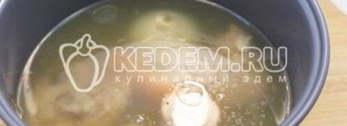 заливное из курицы новогоднее. Шаг 4