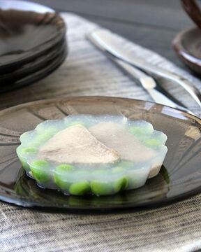 Заливное из свиного языка с желатином