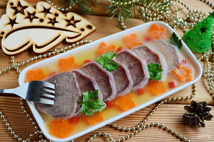 Рецепт заливного из языка на новый год