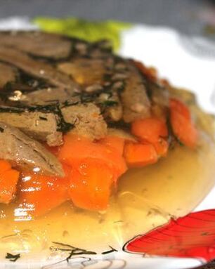 Заливное с говяжьей печенкой