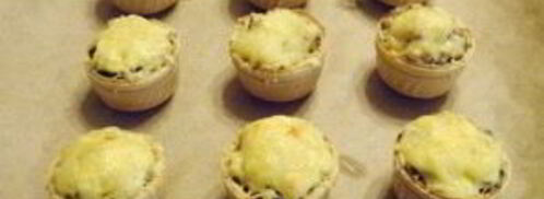 жульен в тарталетках с грибами и курицей. Шаг 9